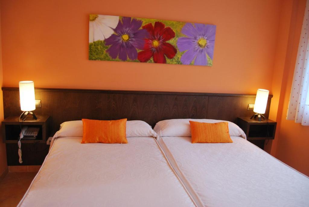Hotel Entrevines Колунга Номер фото